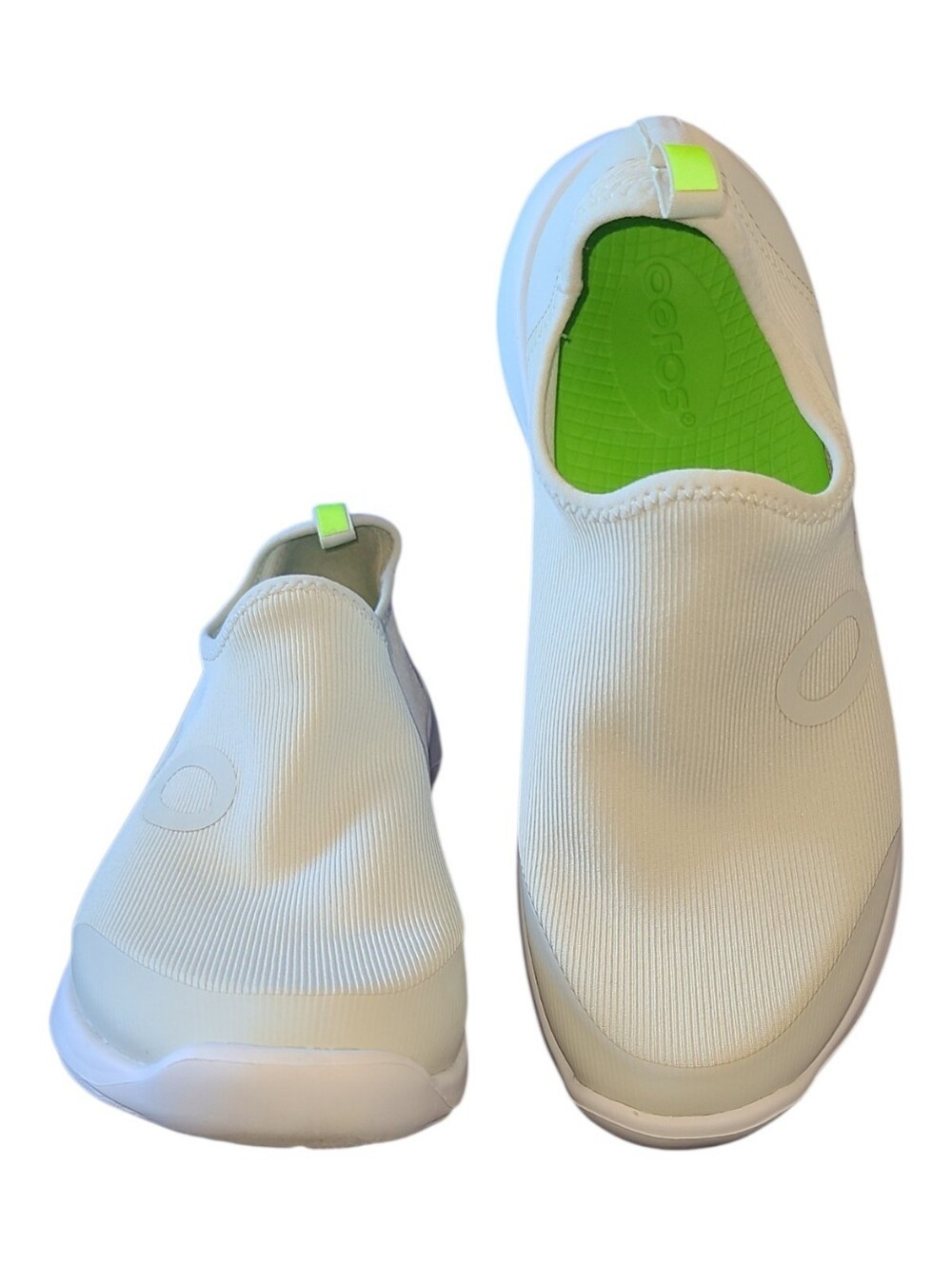 OOFOS OOmg Sport Low Recovery Shoe